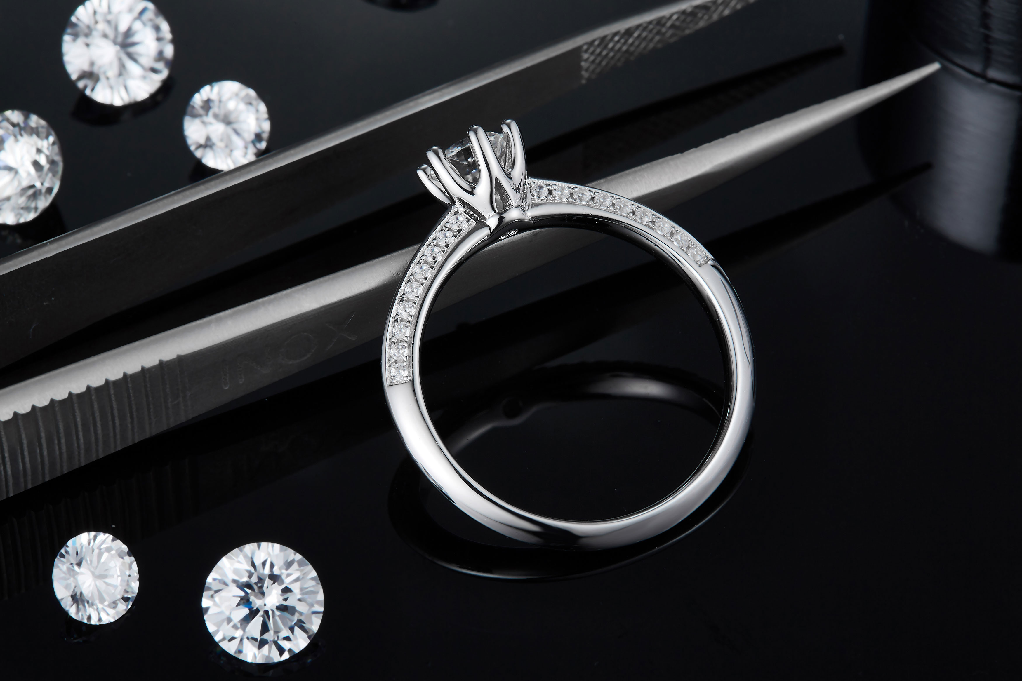 White Moissanite And Sapphire Platineve Diamonds Jewelry Engagement Women Ring