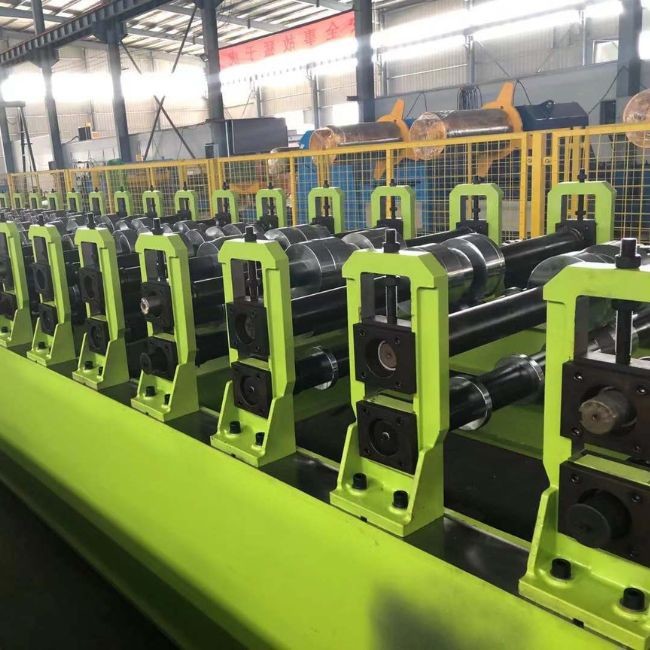 Steel 10-15m/Min PLC Controlled Wall Panel Roll Forming Machine With Hydraulic Cutting