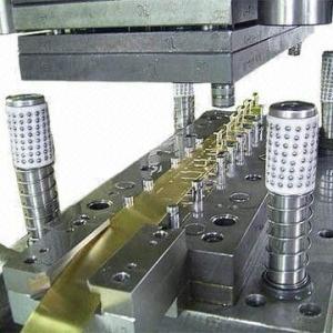 Quality Tolerance Ra 0.005 Metal Stamping Parts 3-Plate Die OEM / ODM service/metal stamping parts wholesale