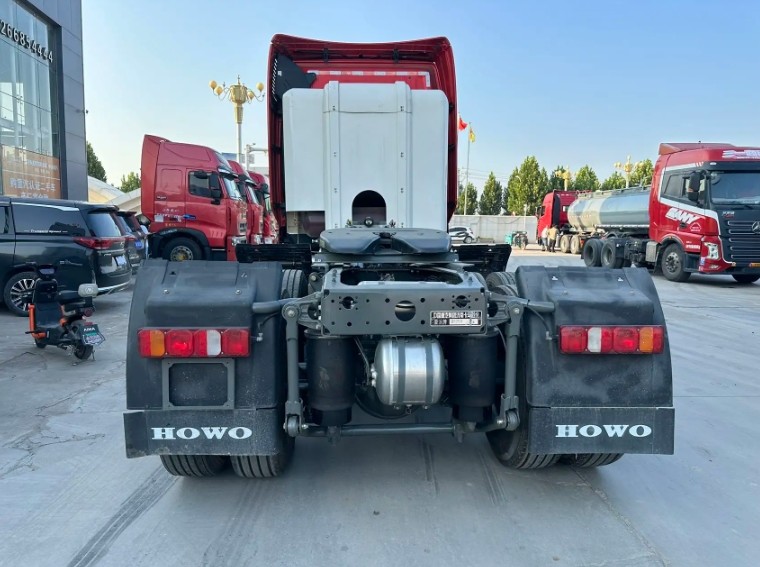 New Siontruk HOWO SITRAK CNG LNG Tractor Head 460hp 510HP 550HP 6X4 Tractor Trucks