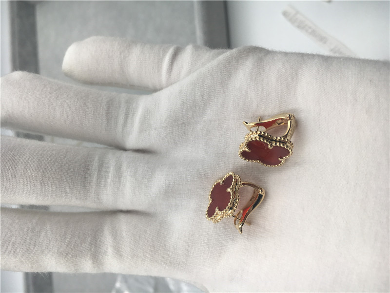 Van Cleef Arpels Vintage Alhambra earrings 18k yellow gold with carnelian