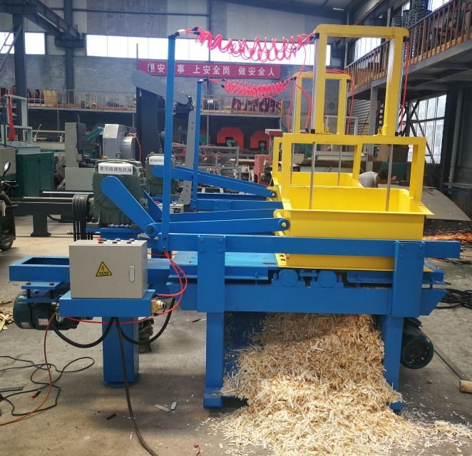 Chicken Bedding Used Wood Shaving Machine, Horse Bedding Making Machine Sawdust Making Crusher