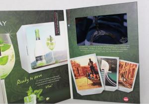 Quality bespoke video business cards with Rechargeable battery , 2.4 inch / 2.8 inch lcd video card wholesale