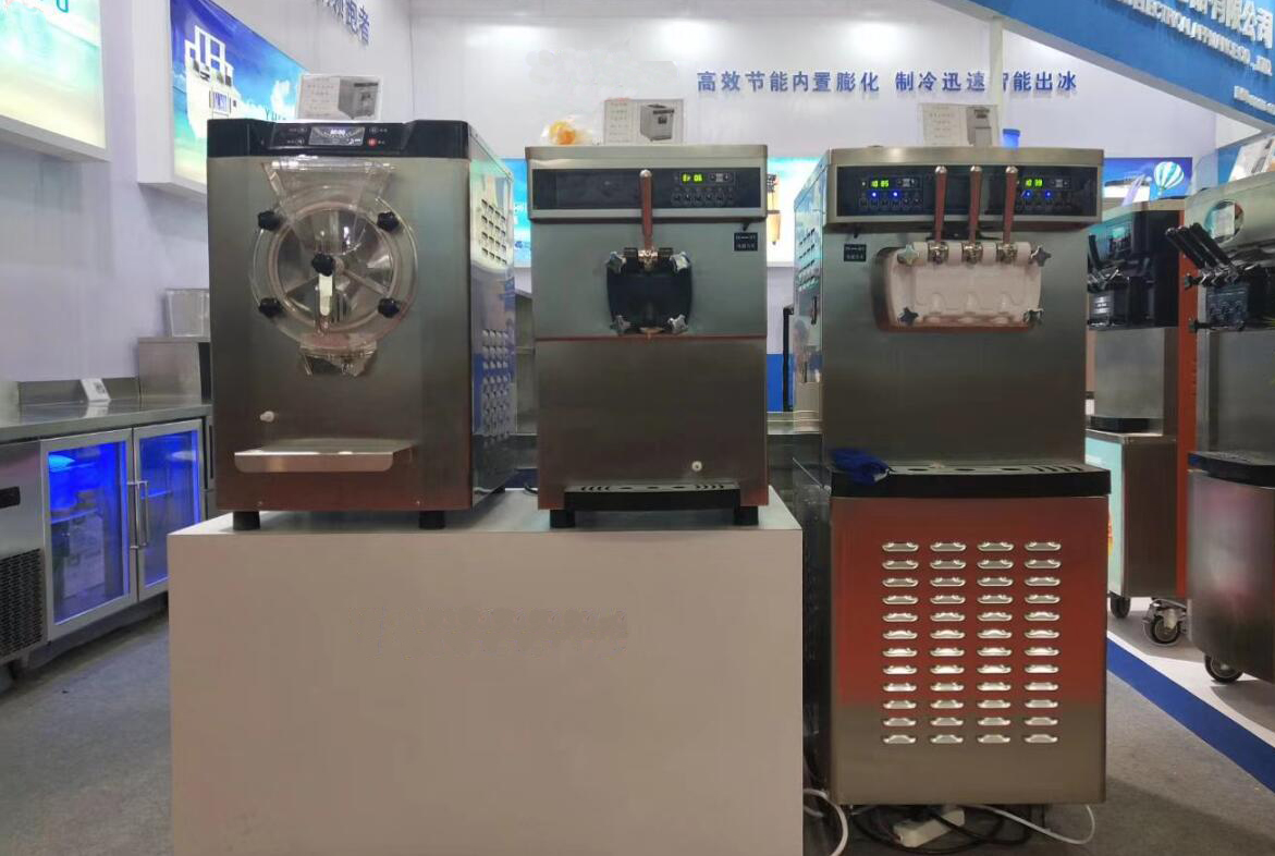 Commercial Soft Serve Ice Cream Making Machine with 6 Quart Capacity and English Operating Language