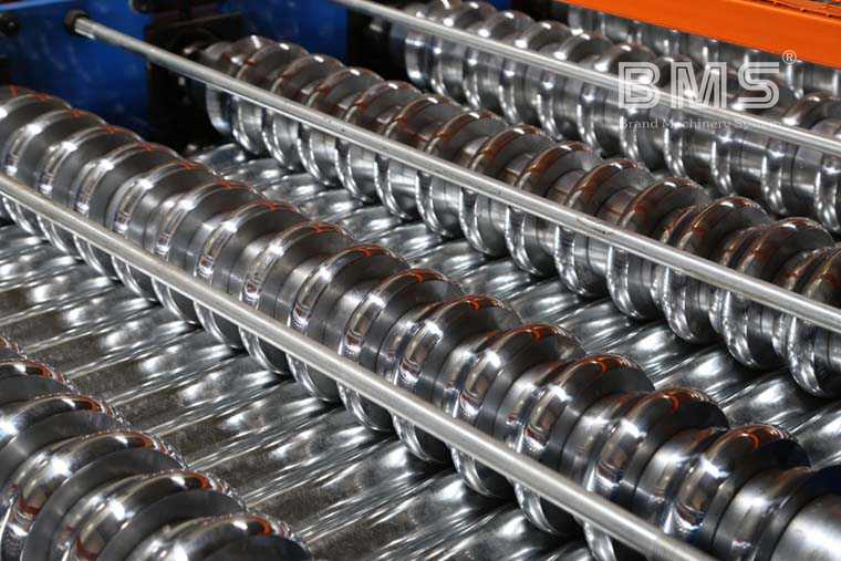 European Style Corrugated Roof Roll Forming Machine / Roof Sheet Making Machine