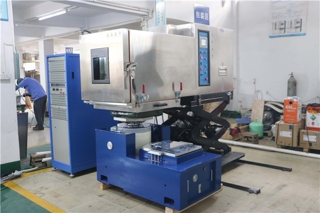 Military Hardware Vibration Testing Chamber 512L with Precise Amplitude Control
