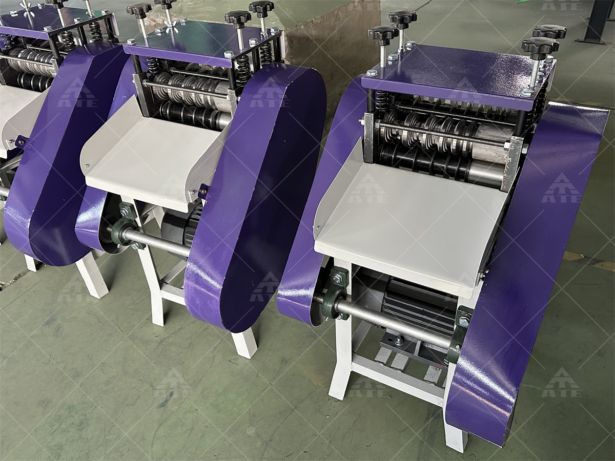 Waste Cooper Cable Wire Stripper Machine Electric Cable Scrap Wire Stripping Machine