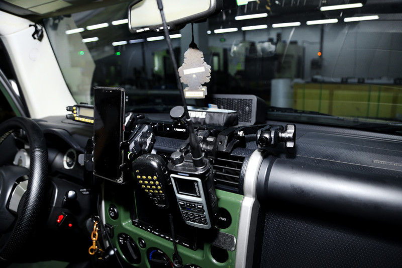 FJ Cruiser 250*242*70mm Dash Phone Holder Flexible Angle Multi-Mount Console Bracket