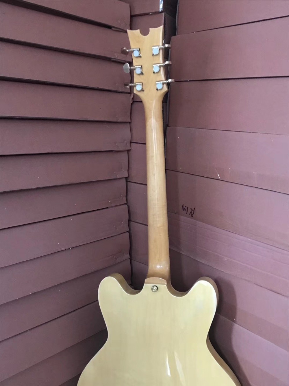New High quality Archtop guitar jazz electric guitar bigsbys tremolo hollow body guitar