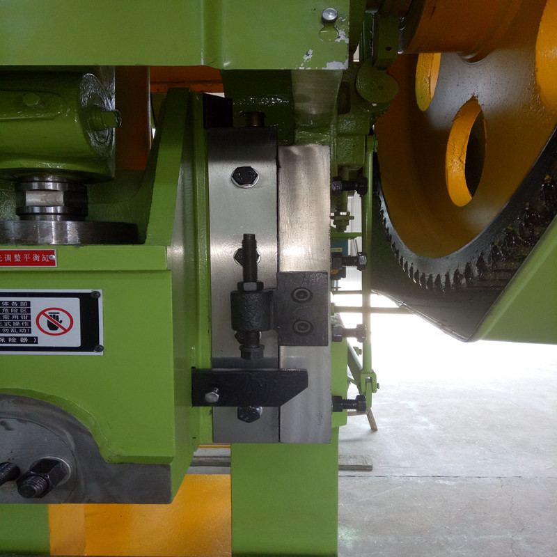 Steel Metal Shape Forming / Sheet Metal Press Punching Machine J23-100