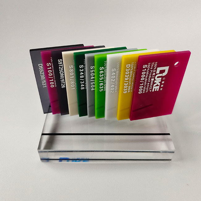 1220x2440mm Cast Sign Acrylic PMMA Sheet 3mm For Advertising Light Box