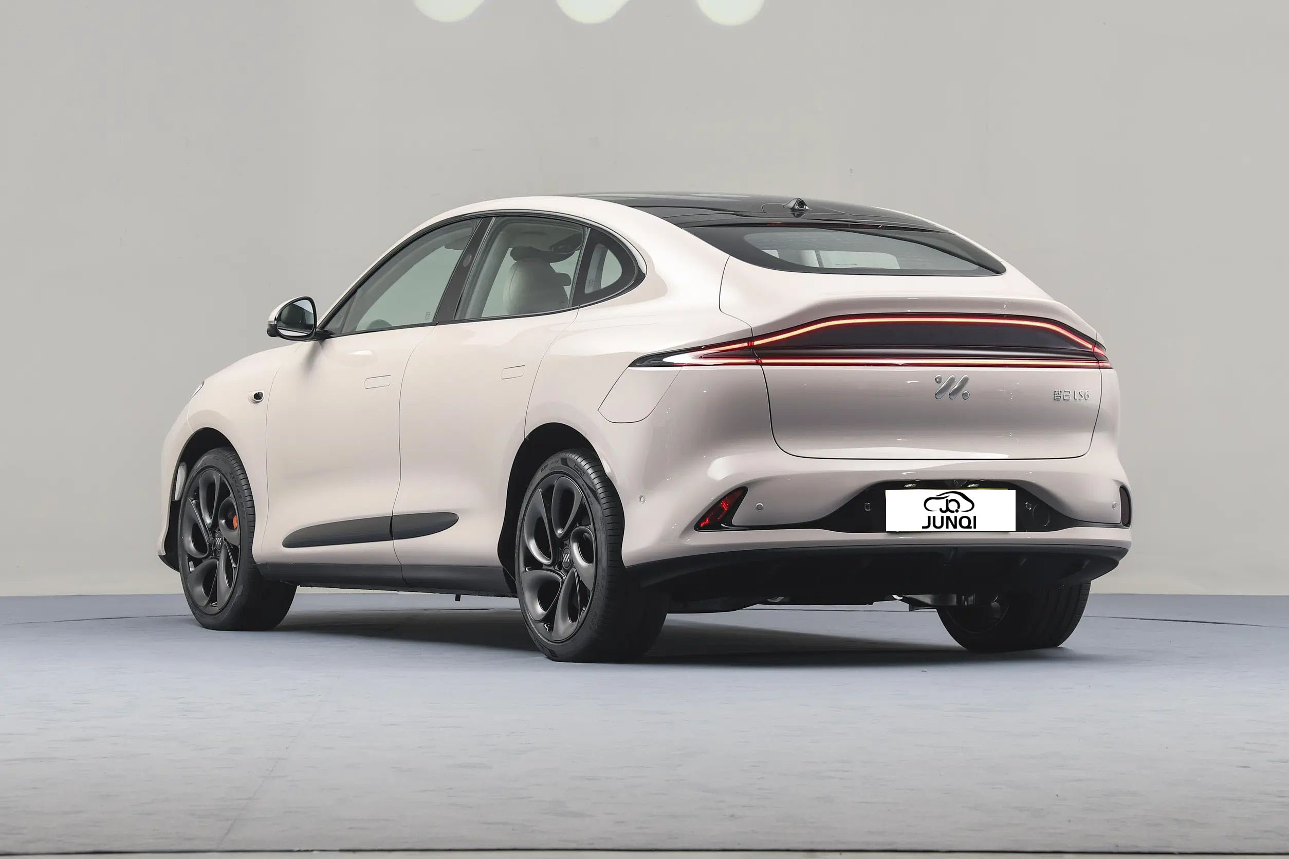 Discover The Sophisticated Zhiji LS6 Electric Car Zero-Emissions Luxury At Its Finest