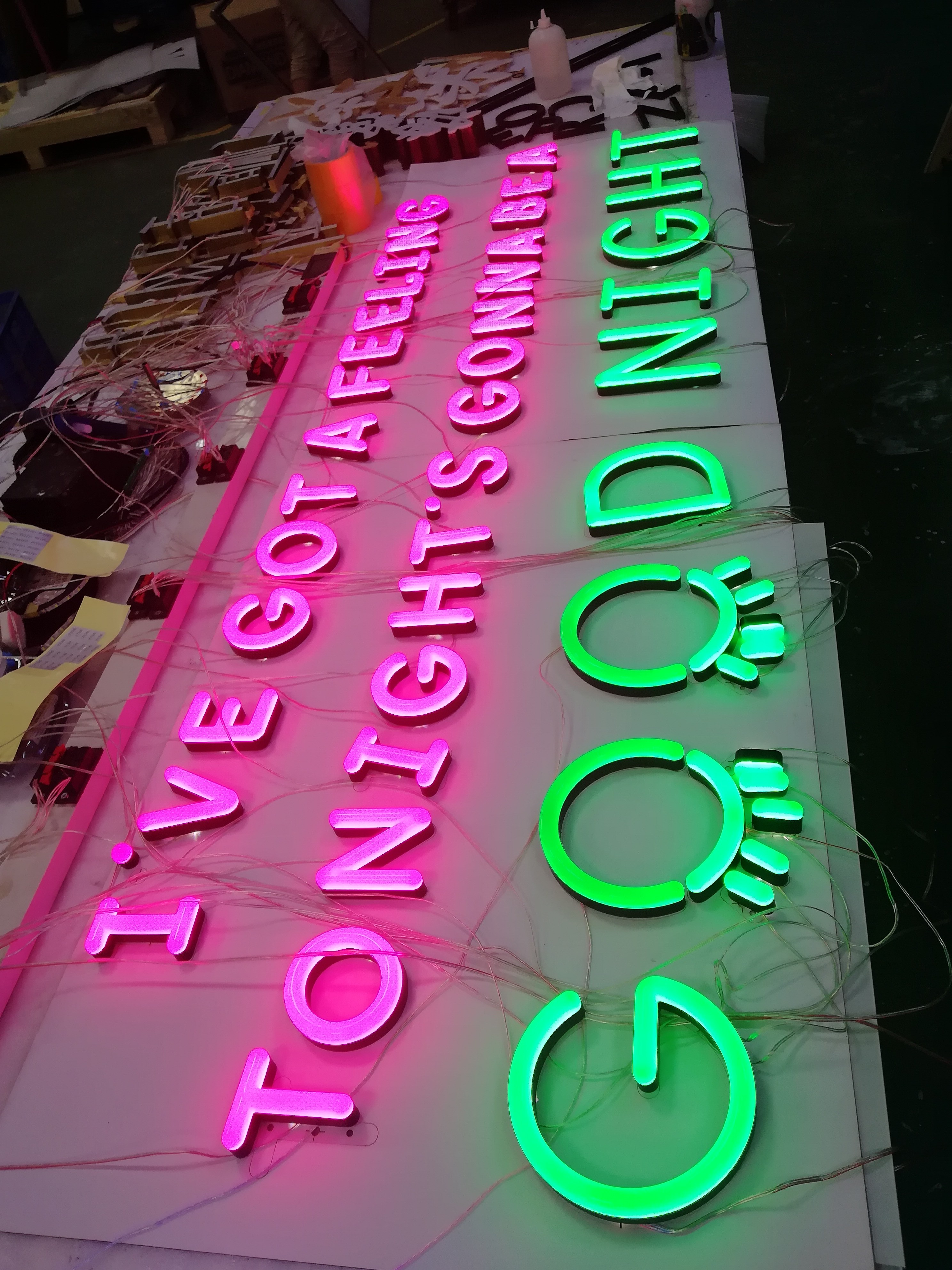 15-25mm Lighted Neon Channel Letter Signs IP65 With Weep Holes