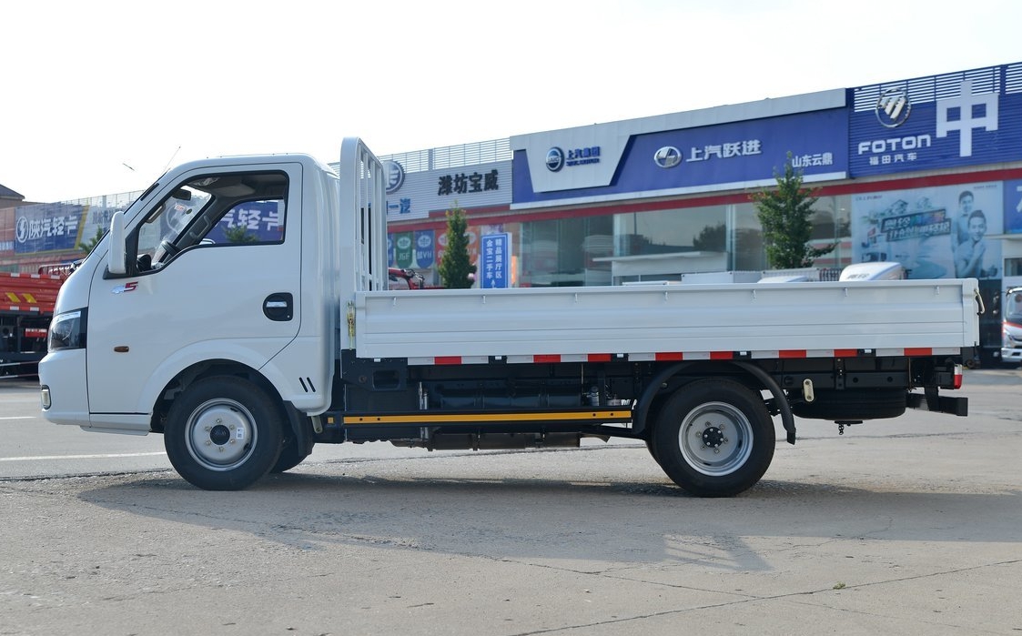 Normal Driver's Seat Double/Single Cabin 1.9t Loading Capacity Flat Cargo Truck with ESC