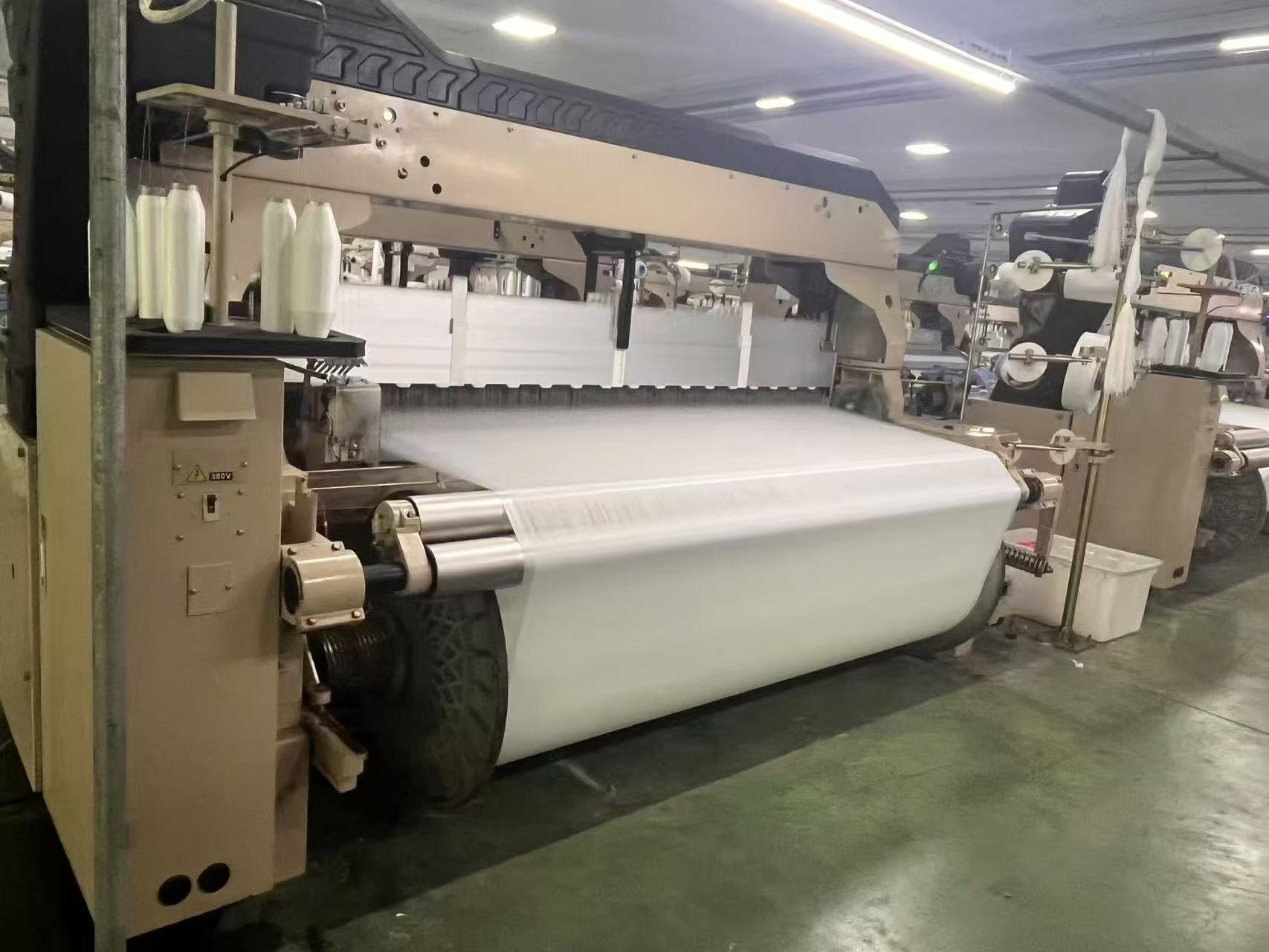 48% Polyester 29% Rayon 19% Wool 220gsm Business Material Fabric