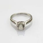 Sterling Silver Round Cubic Zirconia Engagement Ring(R289)