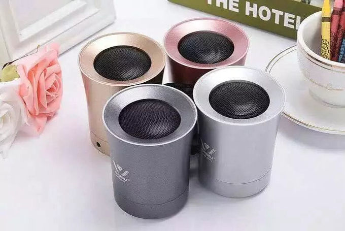 Mobile Laptop Mini Portable Bluetooth Speakers , Bluetooth Rechargeable Speaker8612