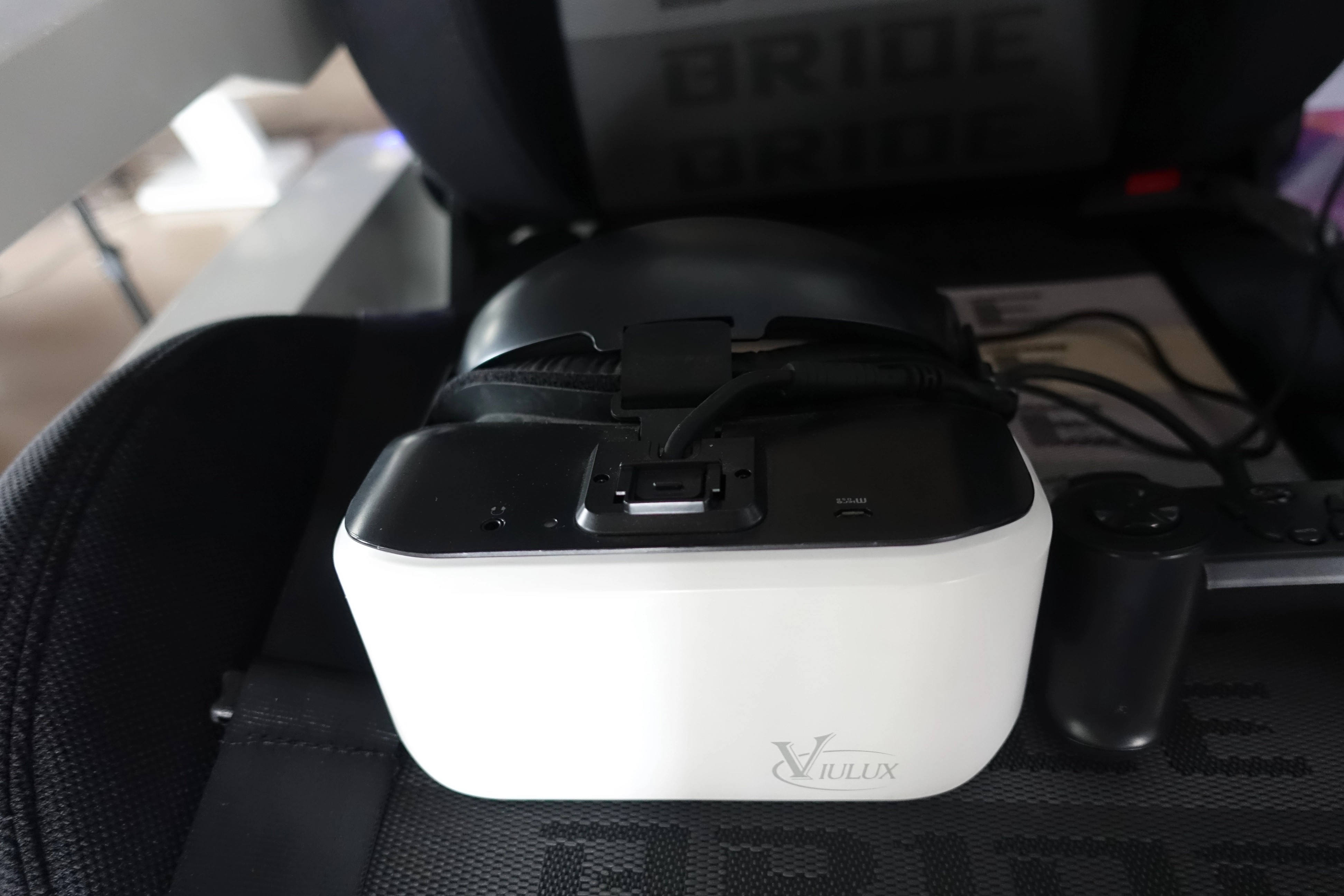 Electric System Virtual Reality Simulator Shooting Game Machine With 360 Degree Rotation