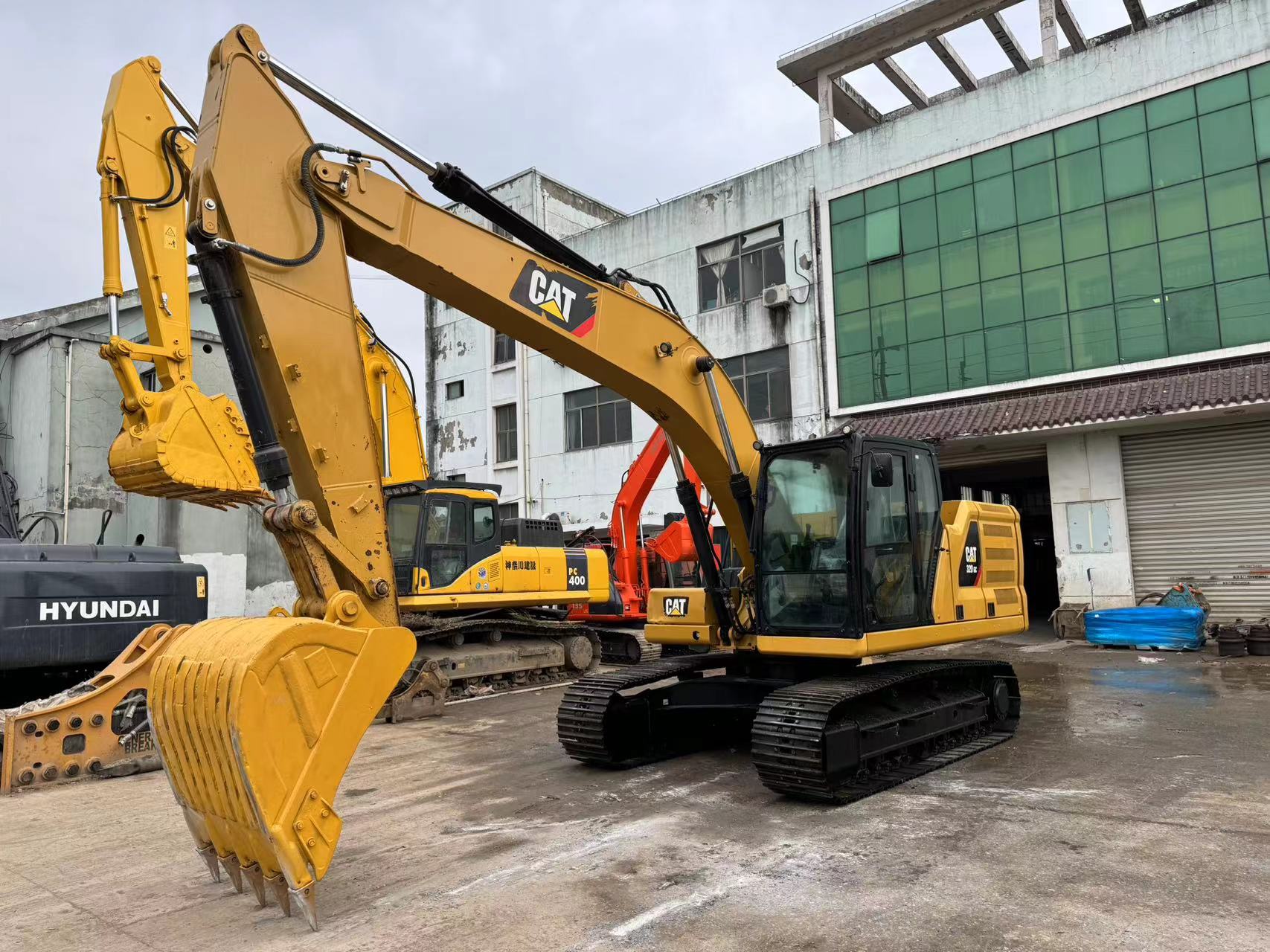 Hot sale Used CAT 320GC Mini Excavator Japan Caterpillar 320 320d2 320c 320d Hydraulic Excavator