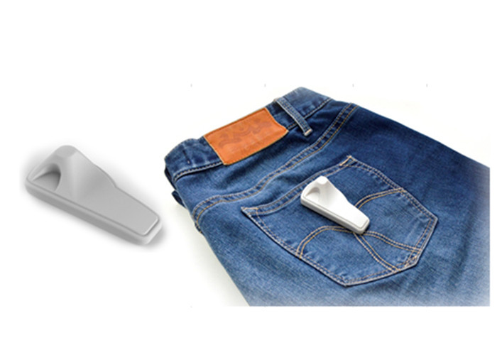 Long Range UHF RFID Tags , Passive RFID Tags For Garment Management