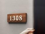 Acrylic Crystal Letter Modern Hotel Room Number Plaques Fancy House Number Plate