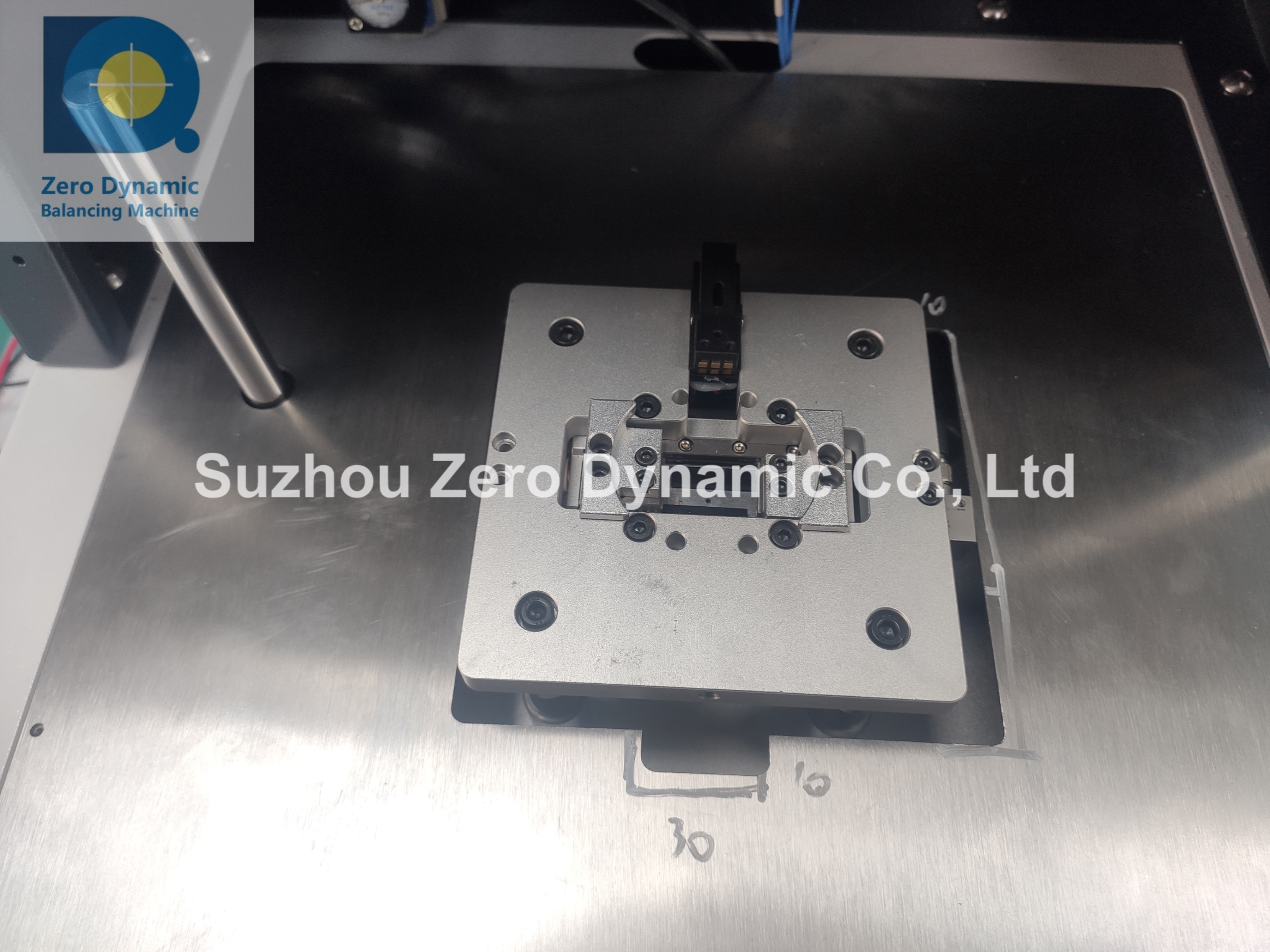 Desktop Type Vertical Vacuum Cleaner Motor, Sweeper Motor Assembly Balancing Machine