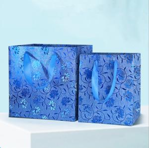 Quality Stand Up 210gsm Craft Paper Gift Bag With Handles Hot Stamping Handbag Customization wholesale