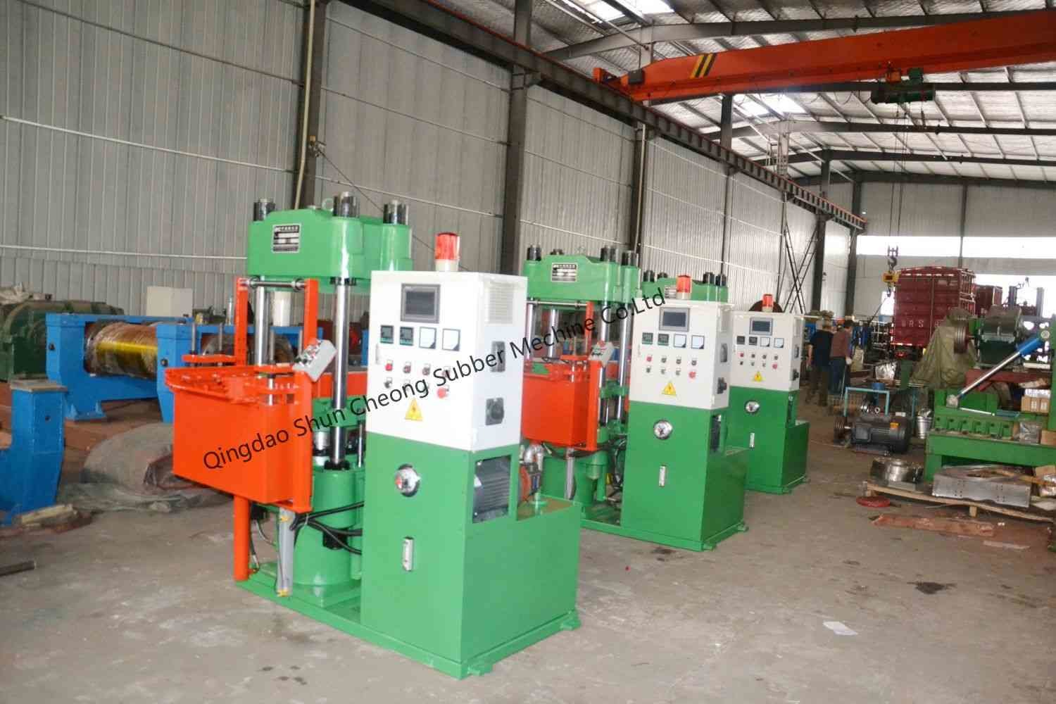 Hydraulic 4 Column Plate Vulcanizing Press / Rubber Oil Seal Making Machine