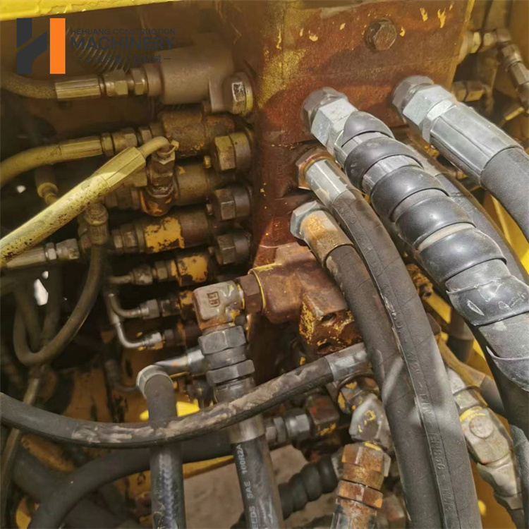 0.48m3 Bucket Capacity Used Komatsu PC100 Excavator 10000KG Machine Weight
