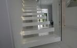 Glass Railing Straight Flight Staircase 50mm Thick Solid Oak Wood Floating
