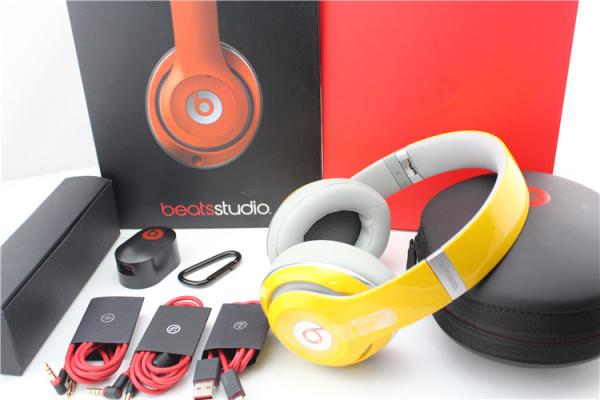 Beats by Dr.Dre Studio 2.0 Wireless Bluetooth Around-the-Ear Headband Headphones