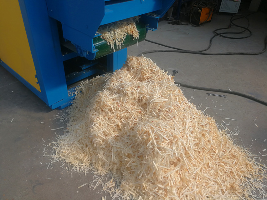 Wood shaving machine, Pets/Poultry Farm used Wood Scraps Making Machine for sale