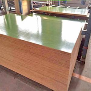 Quality Architectural Grade Plastic Laminated Plywood Panels First Class E0 E1 wholesale