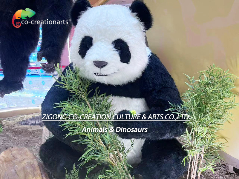 Realistic Robotic Animals Animatronic Panda For Amusement Park