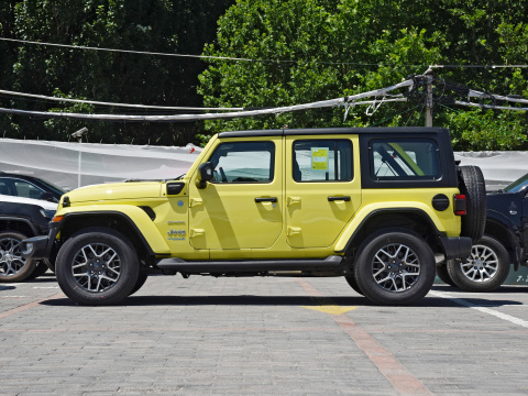 Jeep WranglerLong range new electric vehicle 5 door 5 seat SUV 2022 2.0T 4xe Sahara fluorescent yellow edition used car