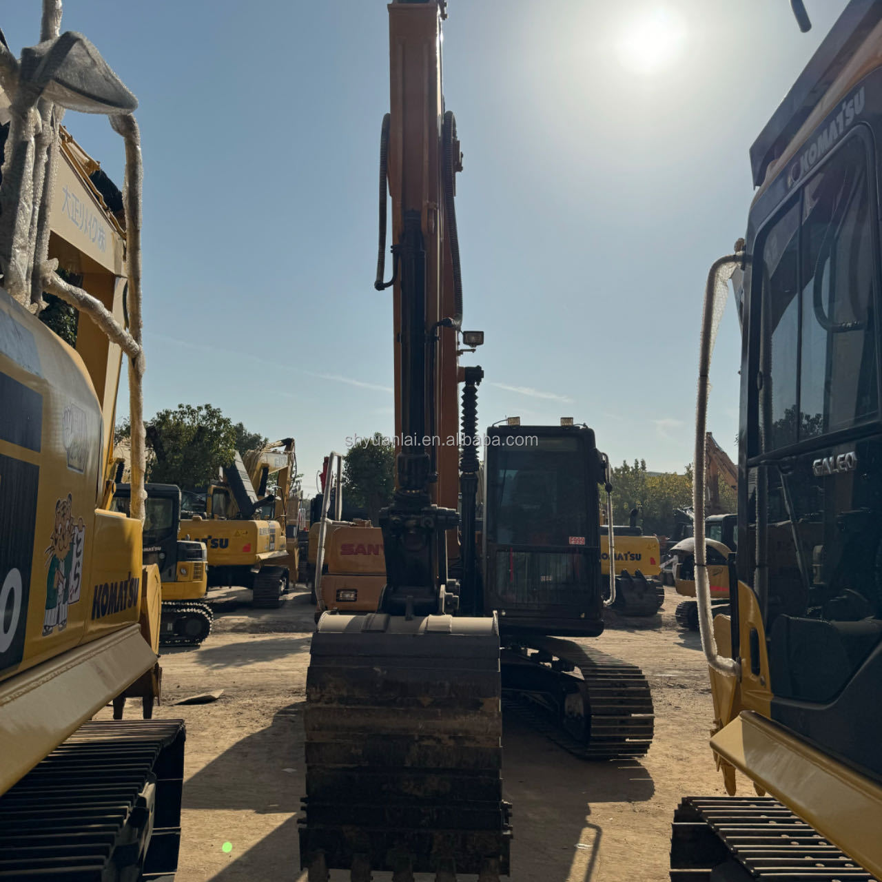 69.6KW Second Hand DOOSAN Sany135 Excavator Energy-saving and Suitable for Crushing