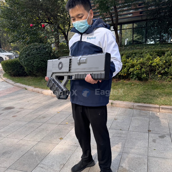 All-in-One Handheld FPV Drone Jammer with 5KM Detection Detector 900MHz 1.5GHz 2.4GHz 5.8GHz 0-3km Jamming Distance