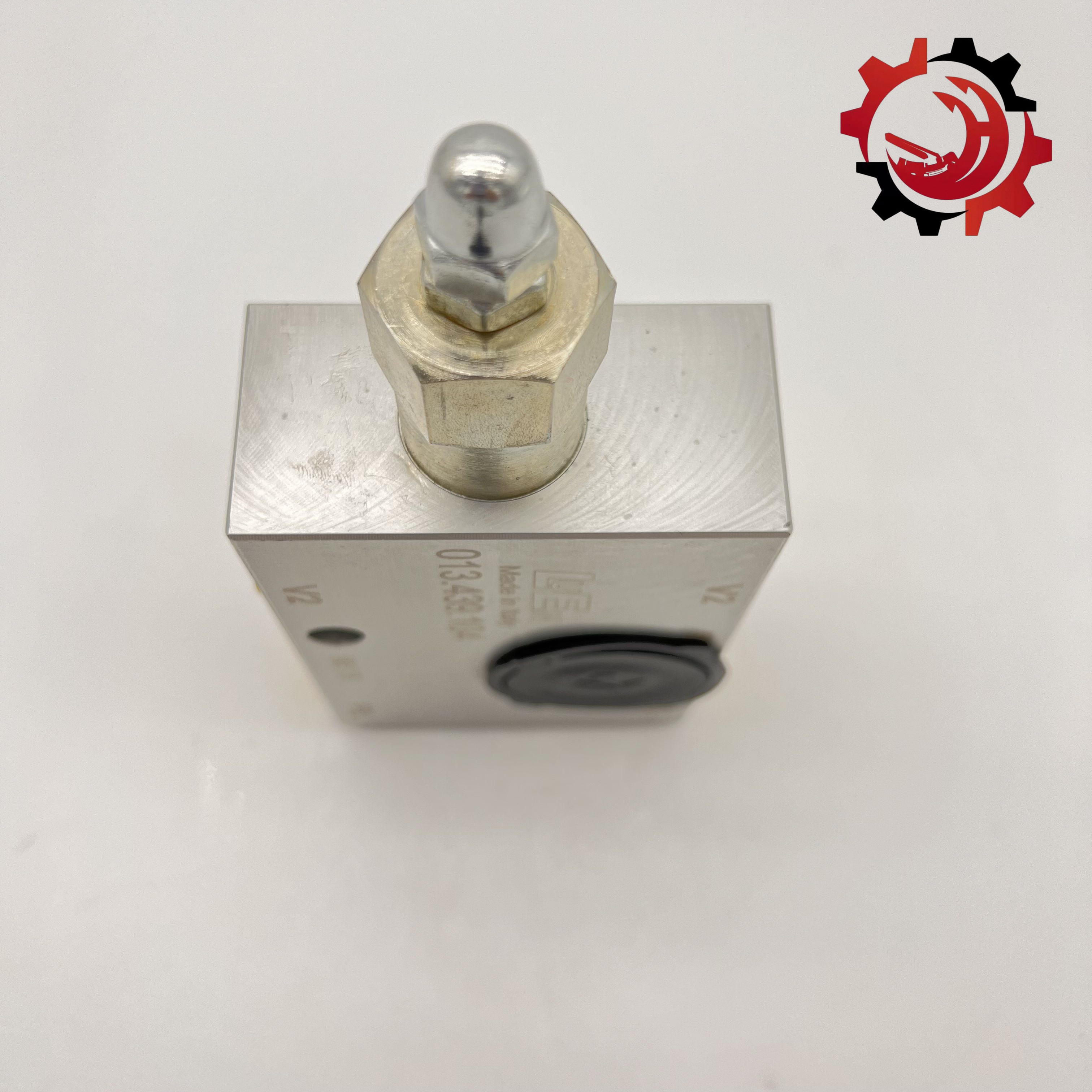 LUEN 013.439.104.0A Concrete Pumps Spare Parts Balance Valve Truck Mounted Concrete Pump