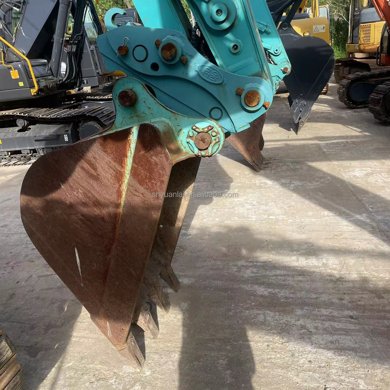 Secondhand Digger Machinery Original Hydraulic Cylinder Kobelco Excavator SK125
