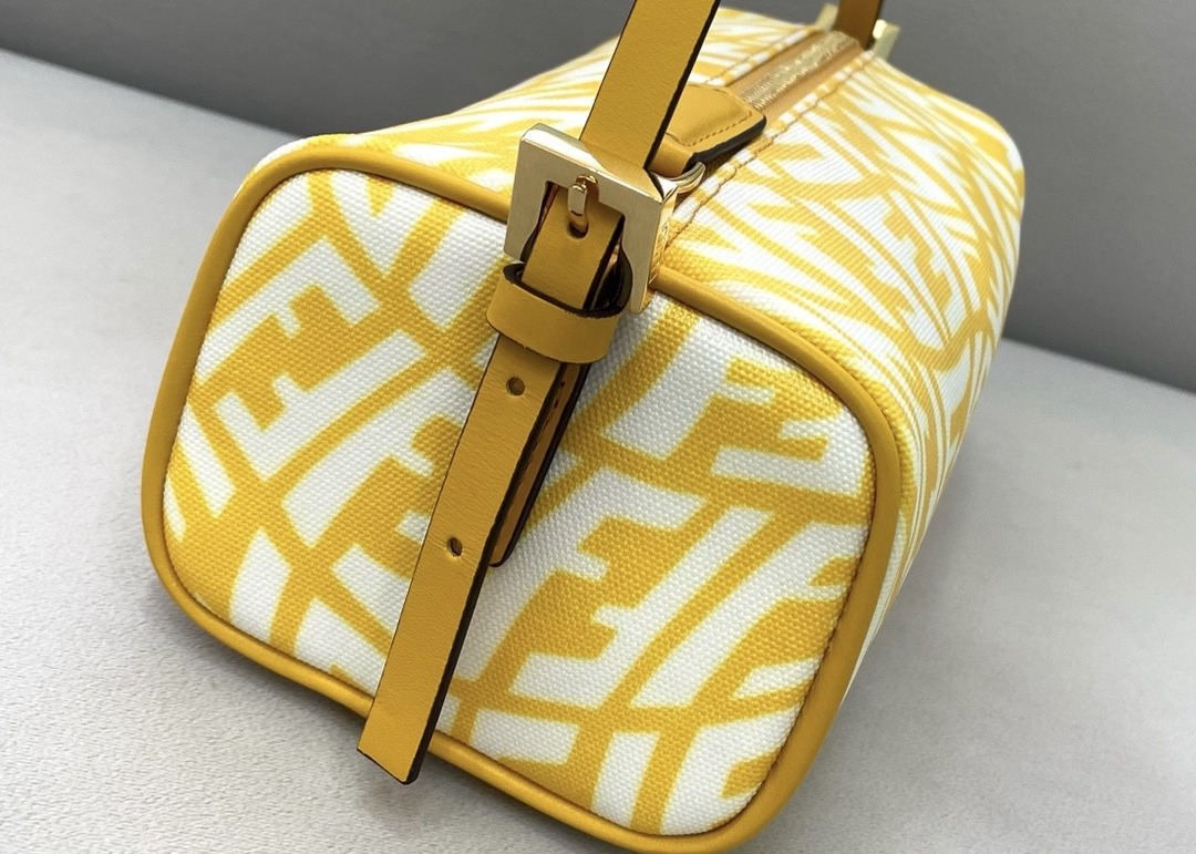 Underarm Ladies Designer Bag