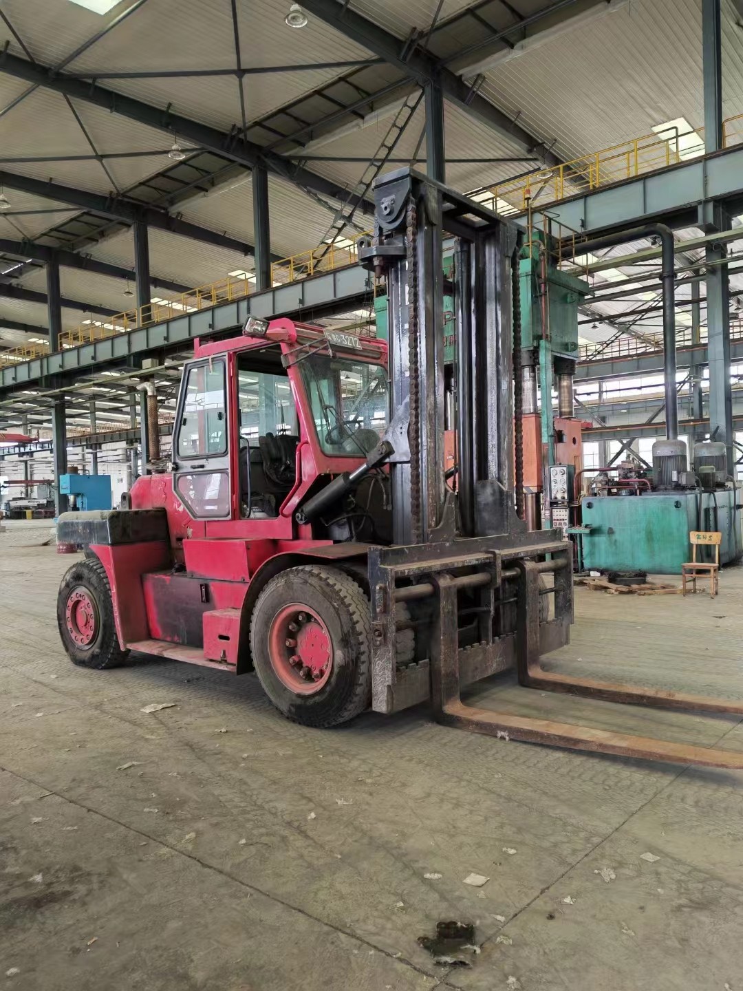 13.5ton Large Forklift Used Heli CPCD135 Forklift 13500KG Capacity