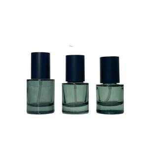 Quality Small Green Cosmetic Glass Lotion Bottles 40ml 50ml 100ml 150ml wholesale