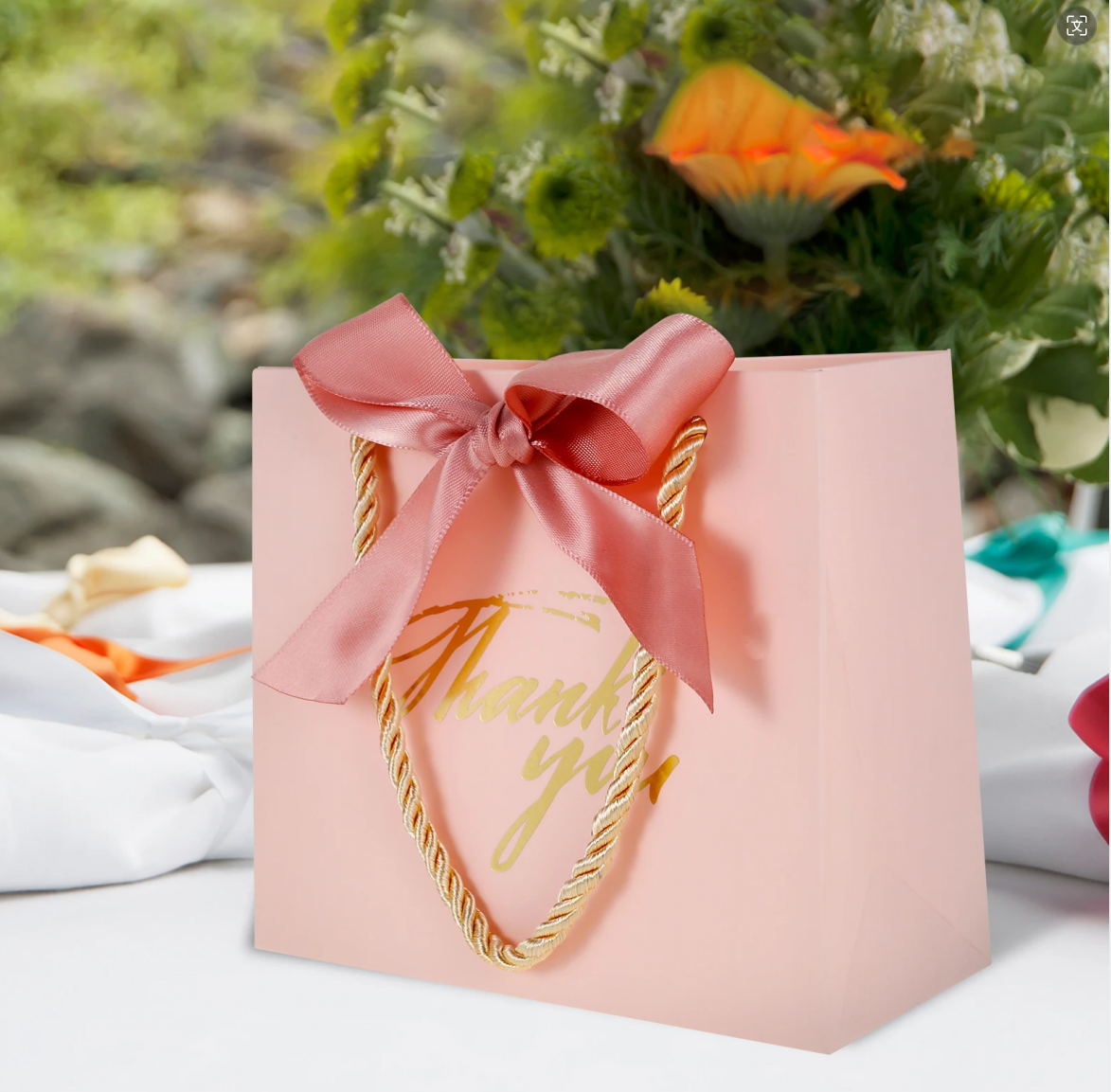 Rigid Boxes Custom Logo Clothing Packaging Deluxe Paper Bags with Handles