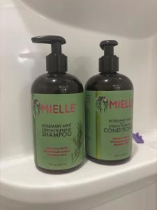 Quality Mild Rosemary Mint Strengthening Hair Regrowth Shampoos With Biotin 12Oz wholesale