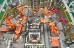 Car Assembly Robotic Packaging Machinery Metal Material High Efficiency