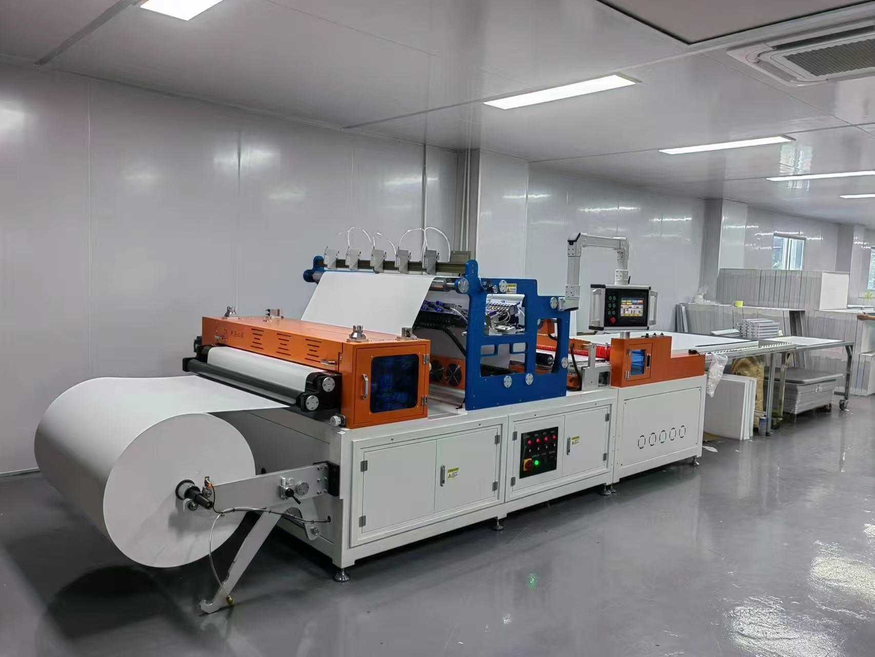 Programmable Filter Production Equipment 4m/min - 15m/min PP Filter Making Machine With Gluing