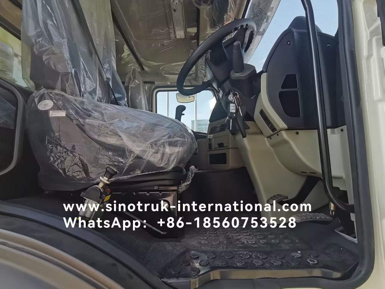 Sinotruk Hohan New HOWO Tipper Dump Truck N7 6 × 4 10 Wheels 380Hp RHD U Type Automatic Tarpaulin