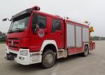SINOTRUK Light Duty Rescue Truck , 4x2 Modern Fire Engine With 5 Ton Crane