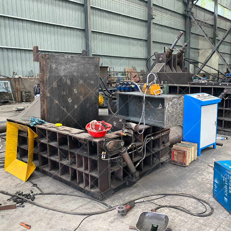 Compact Automatic Hydraulic Scrap Car Shredder Compress Baler Machine for Industrial