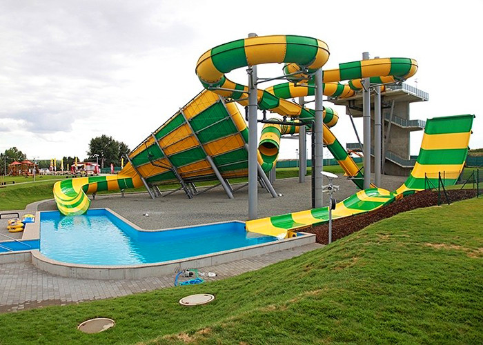 UV Resistant Big Boomerango Water Slide 10 Years Warranty For Aqua Park